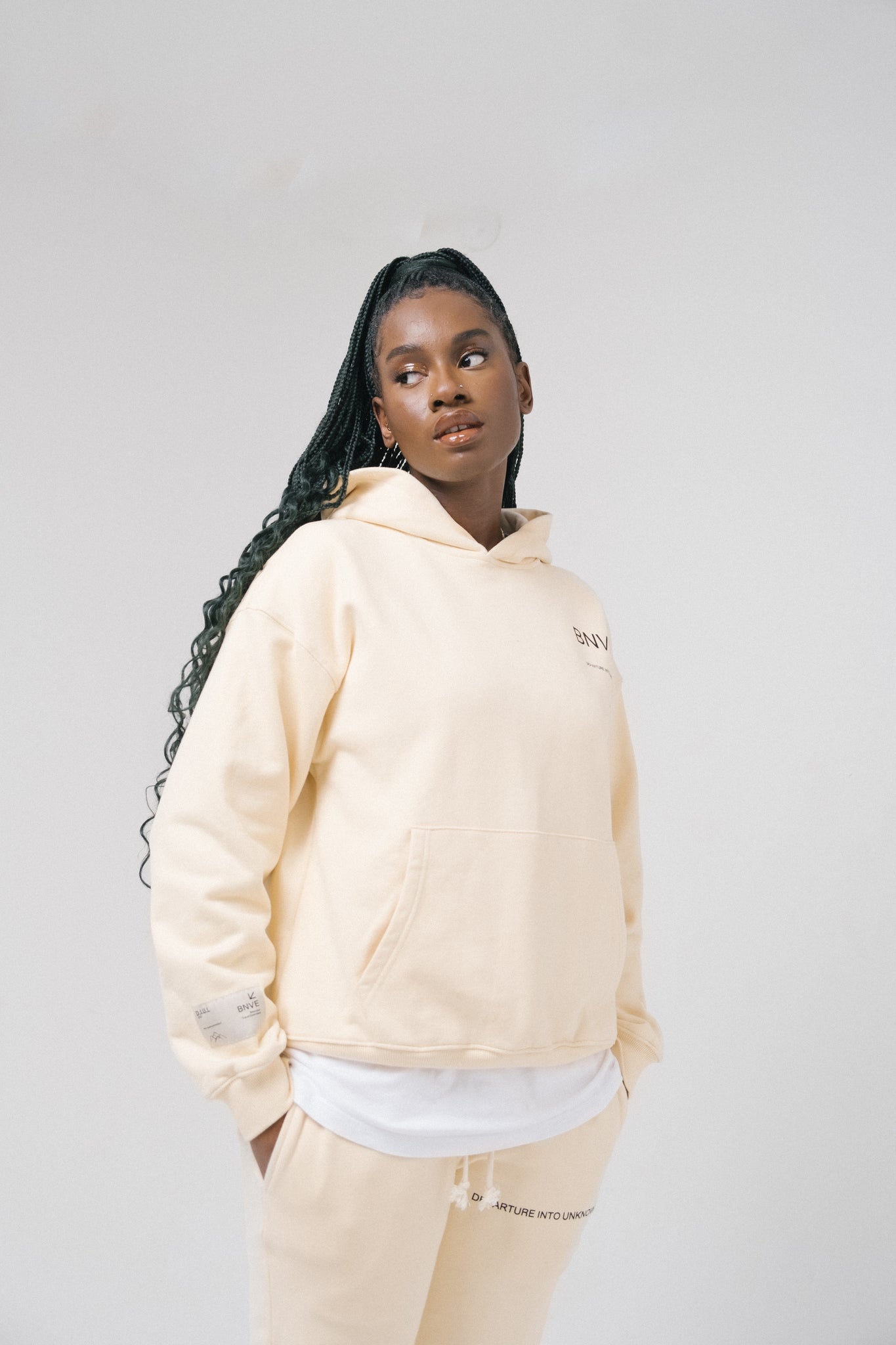 D.I.U.L Tracksuit Cream