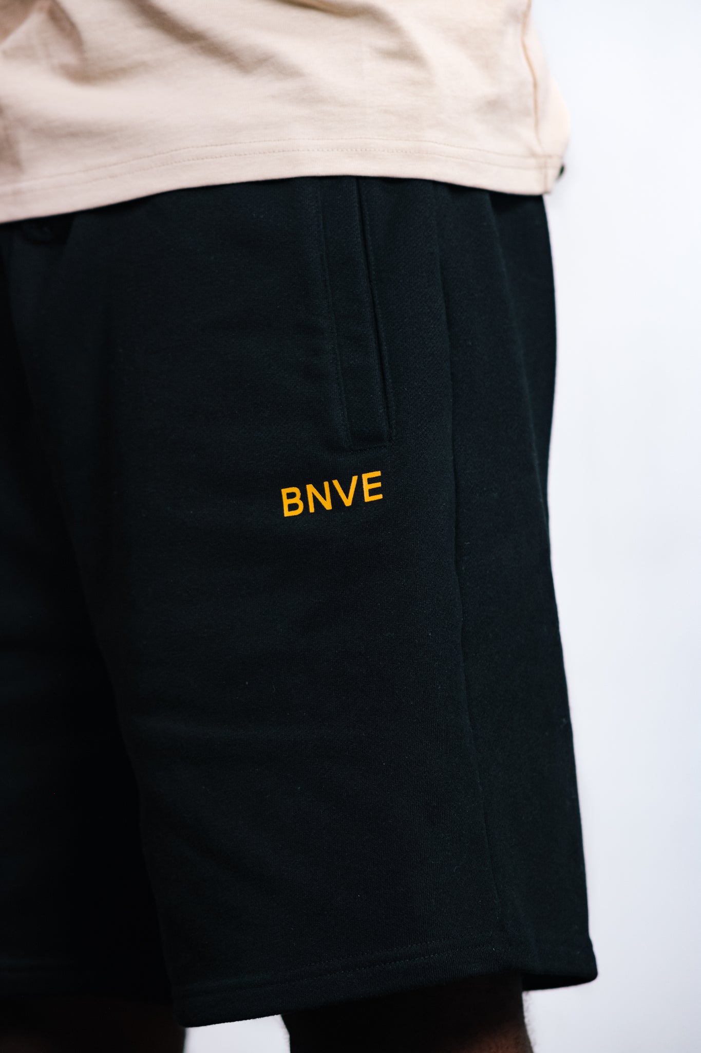 BNVE Shorts Black